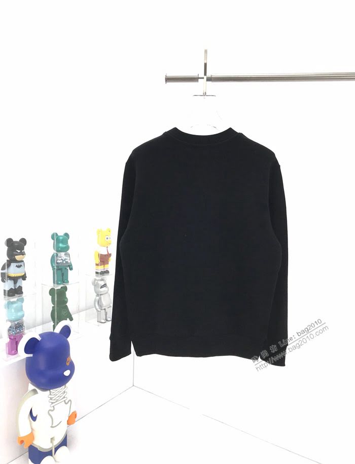 Chanel新款男裝 香奈兒2021早春系列新款 印度絲+手工訂珠領圓衛衣  ydi3499